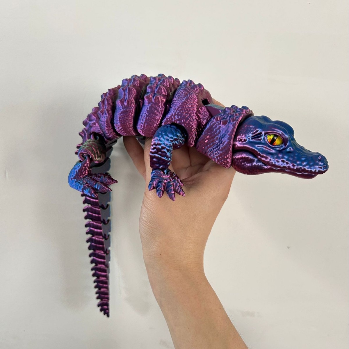 3Dプリントされたワニ、一体型の関節口が可動式で、子供のおも - 3D Printing Lizard のレビューと価格