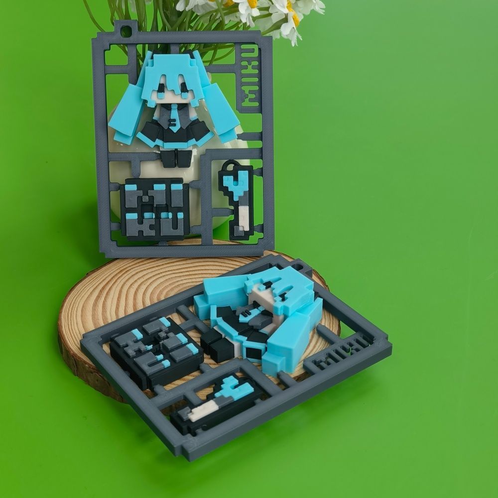 3Dプリント製のかわいいピクセル初音ミク半完成モデル、台座付 - 3D Printing Model Free のレビューと価格